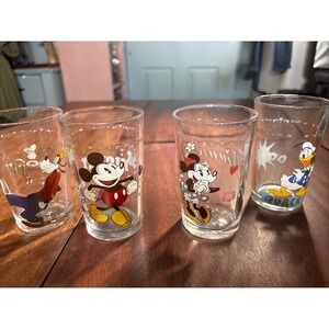 Disney Lot Of 4 Juice Glasses. Micky Mouse, Minnie, Donald, Goofy